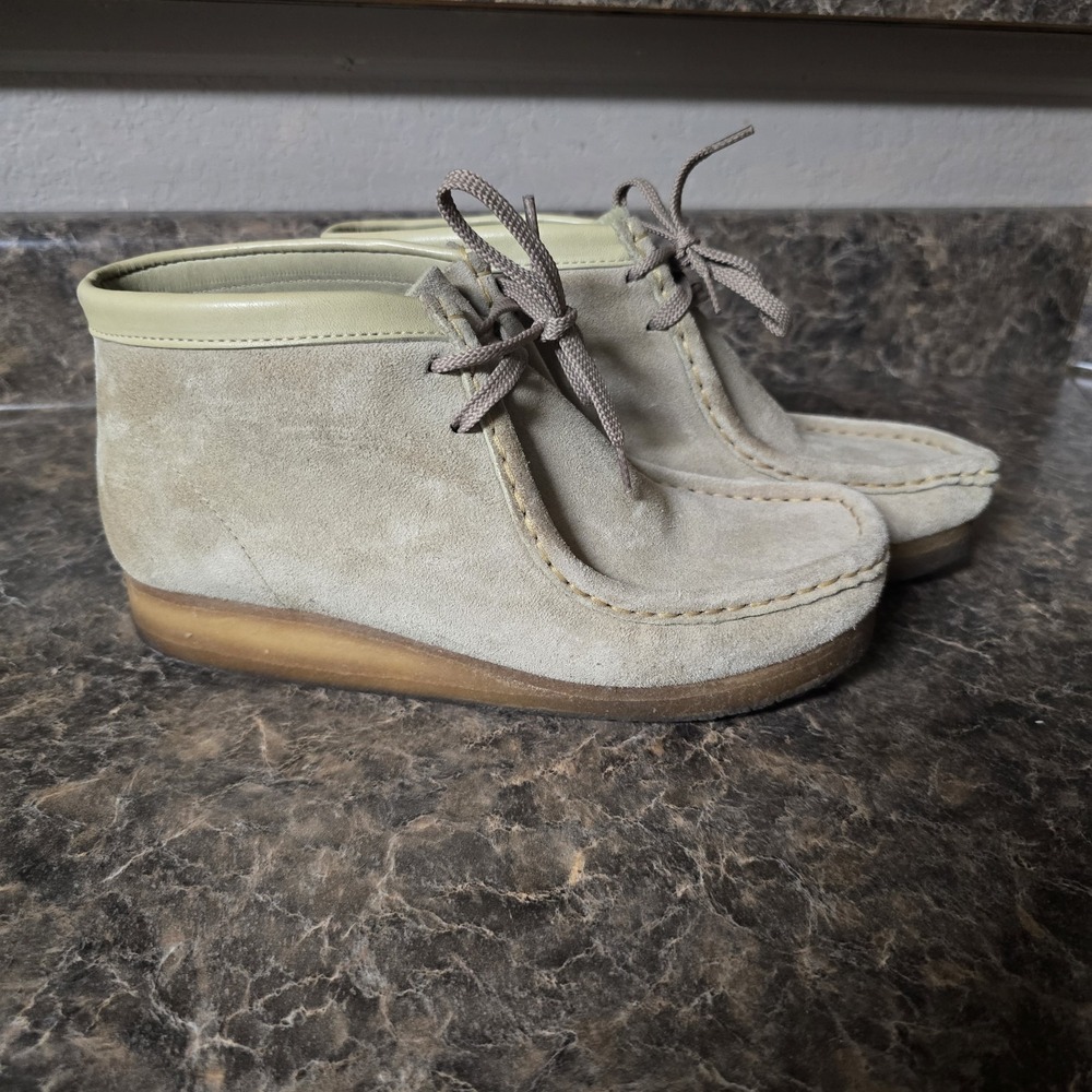 Clarks Original Wallabees Women's Beige Suede Casual Shoes Size 8